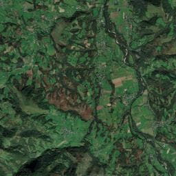 Vue aérienne des environs de Camping du château de Libarrenx