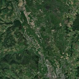 Vue aérienne des environs de AIRE POUR CAMPING-CARS BAGNERES-DE-BIGORRE