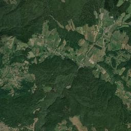 Vue aérienne des environs de Camping Urrobi