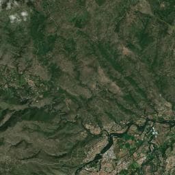Vue aérienne des environs de Les portes du Canigou
