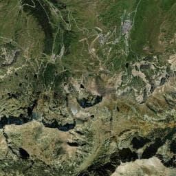 Vue aérienne des environs de Refuge de Montmalus