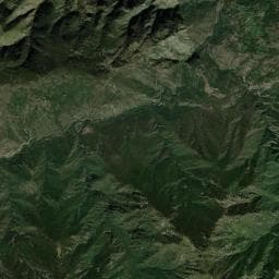 Vue aérienne des environs de Refuge de Dona pa