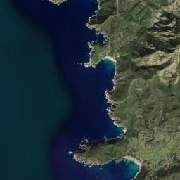 Vue aérienne des environs de Plage d'Arone