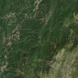 Vue aérienne des environs de Source de Valdo Bouio