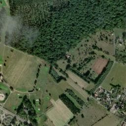 Vue de Aire de service de la Base de loisirs de Jumièges