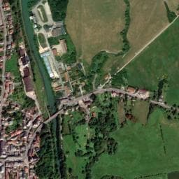 Vue de Aire de services pour camping-cars de Vouziers