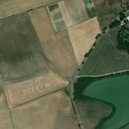 Vue de Camping Clicochic de l'étang de la Mutche