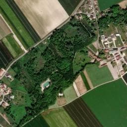 Vue de Aire de service et stationnement / Champagne Leclère Massard