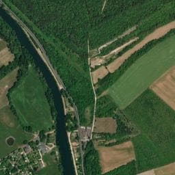 Vue de Aire de camping-car à Dompcevrin