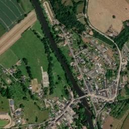 Vue de Aire de camping-car à Pont-d'Ouilly