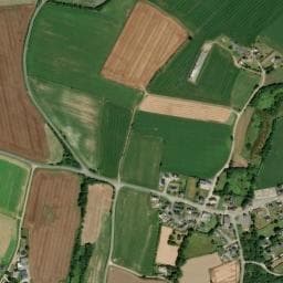 Vue de Place Jean Diable Bianeis au bourg du Grouaneg