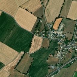 Vue de Aire de camping-cars > Aire de la Chapelle