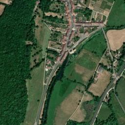 Vue de Aire de camping-car à Vaudrecourt