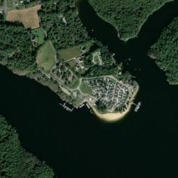 Vue de Aire de stationnement de Beau Rivage