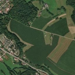 Vue de Locatif de plein air camping Au Clos de la Chaume