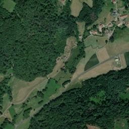 Vue de Aire de stationnement camping car Saint-Bresson