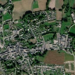 Vue de Aire communale de camping-car St-Jean Brévelay