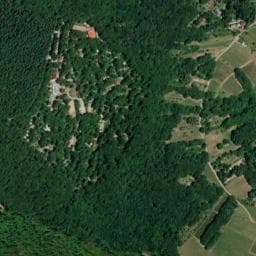 Vue de Aire de service pour camping-car au Camping Huttopia
