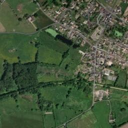 Vue de Aire de stationnement et de services camping-cars
