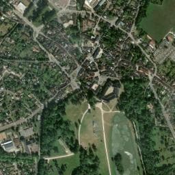 Vue de Aire de services de Saint-Fargeau