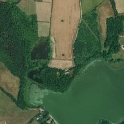 Vue de Aire de stationnement à l'étang de la Provostière