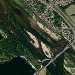 Vue de Neuvy-sur-Loire - Chemin des Mariniers