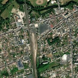 Vue de Aire de stationnement camping-cars Salbris