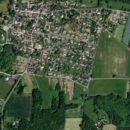 Vue de AIRE DE STATIONNEMENT DE ST RÉMY LA VARENNE