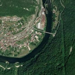 Vue de Aire de stationnnement camping-cars Laissey