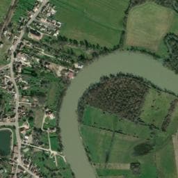 Vue de Aire de camping-car à Lamarche-sur-Saône