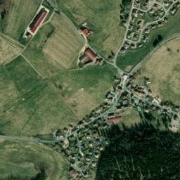 Vue de Aire de camping-car à Le Mémont (2)