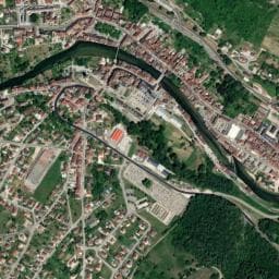 Vue de Aire de camping-car à Ornans (2)