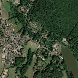 Vue de Aire de stationnement Saint-Bonnet-Tronçais