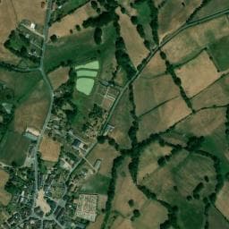 Vue de Aire de service et aire de stationnement pour camping-cars