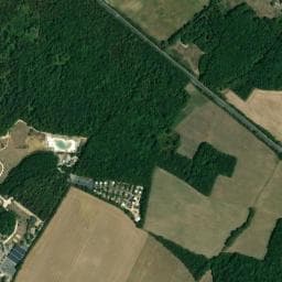 Vue de Aire d'Accueil de Camping-Car du Domaine de Dienné