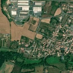 Vue de Aire de services pour camping-cars de Pamproux