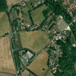 Vue de Aire de camping-car à Payroux (2)