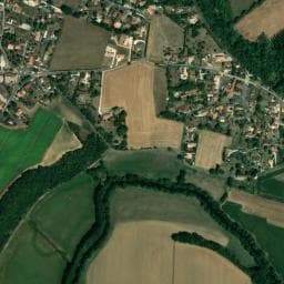 Vue de Aire de stationnement camping-car Taizé-Aizie