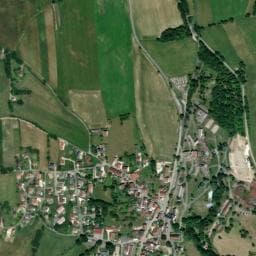 Vue de Aire de camping-car à Surjoux-Lhopital