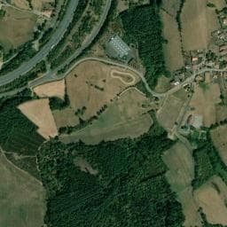 Vue de Aire de camping-car à Champoly (3)