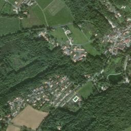 Vue de Aire de camping-car à Vénérand (2)