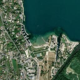 Vue de Aire de camping-car à Bourdeau