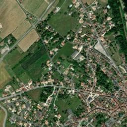 Vue de Aire de services camping-cars de Châteauneuf-sur-Charente