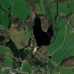 Vue de Aire du plan d'Eau camping car a Meilhards