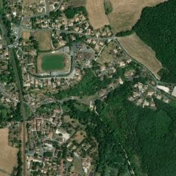 Vue de Aire de camping-car à Vœuil-et-Giget