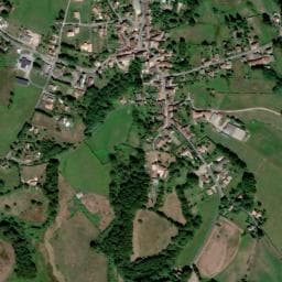 Vue de Aire de stationnement de Saint-Saud-Lacoussière