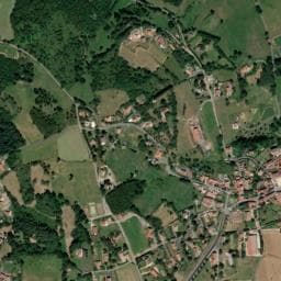 Vue de Aire de camping-car à Soleymieux