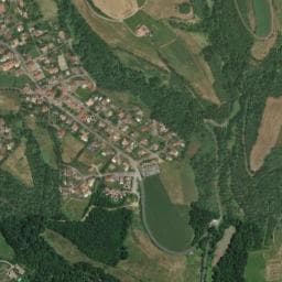 Vue de Aire de stationnement Les Haies / Mairie