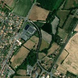 Vue de Aire de services camping-cars de Montmoreau-Saint-Cybard