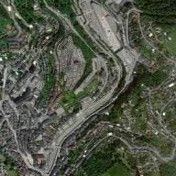 Vue de Aire d'accueil de camping-cars centre commercial Citéa